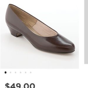 Soft Style Hush Puppies Dress Heel - Size 9